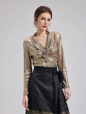 Rich Radi Elegant Rose Pleated V-neck Top